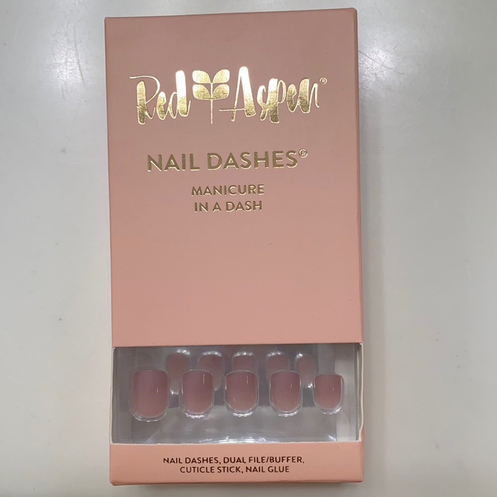 Red Aspen Petite Nails